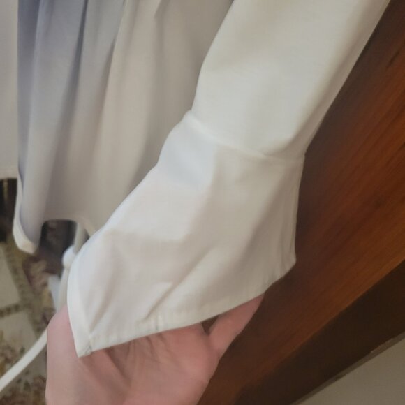 Womens XL White Blue Button Neck Pullover Stretch 3/4 Flair Sleeve Blouse Unworn - Picture 9 of 13